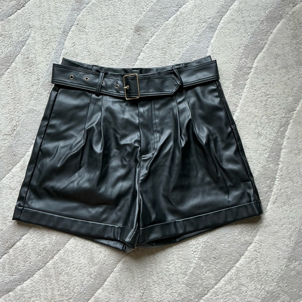 The Vintage Shop Black High Waist Women Shorts